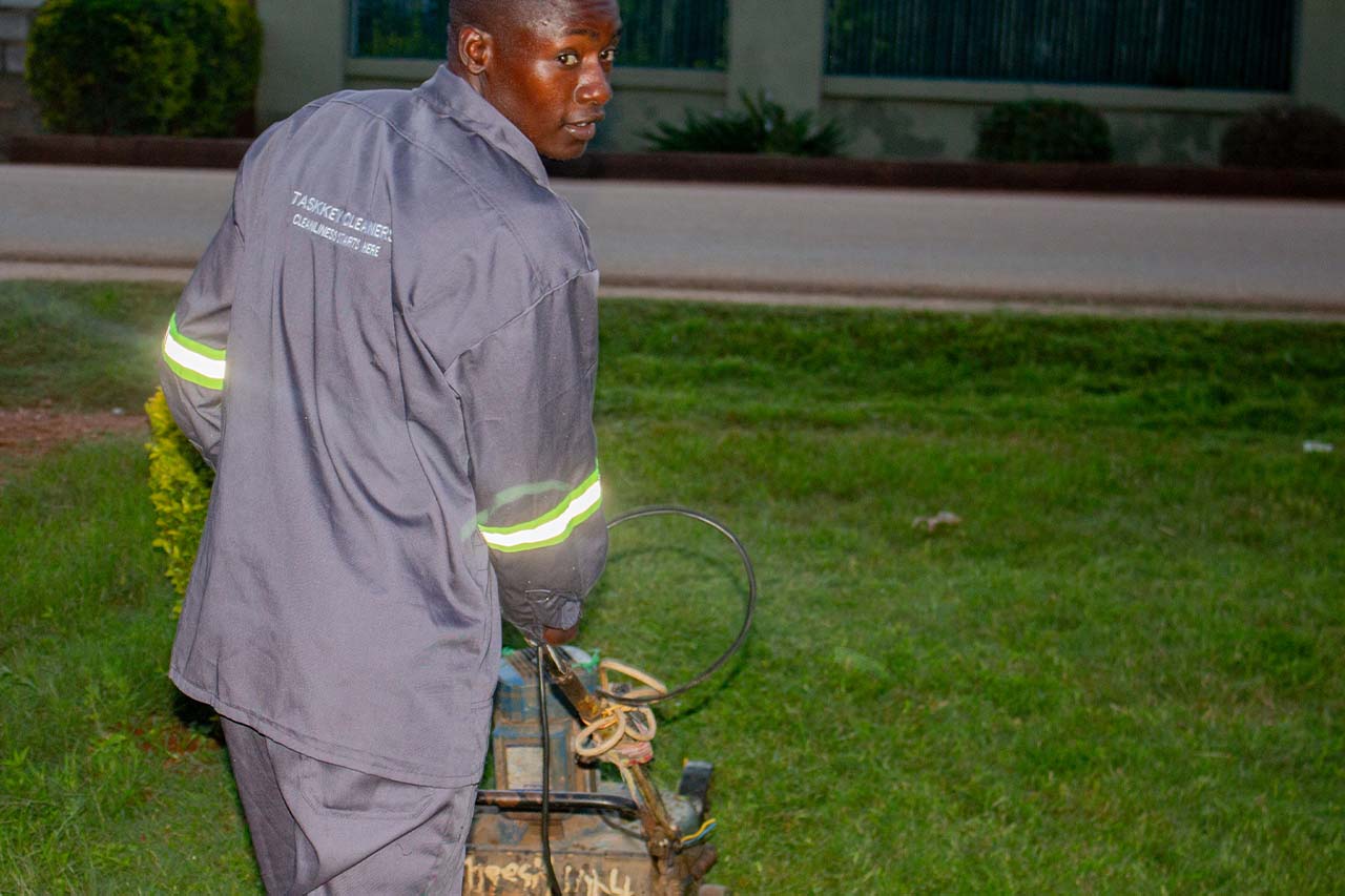 landscaping at Taskkey cleaners